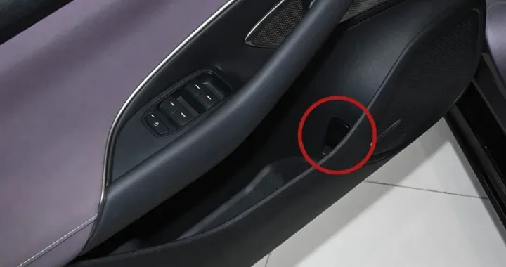 Auto elettriche con maniglie d'emergenza poco visibili: in Cina scatta un maxi-richiamo