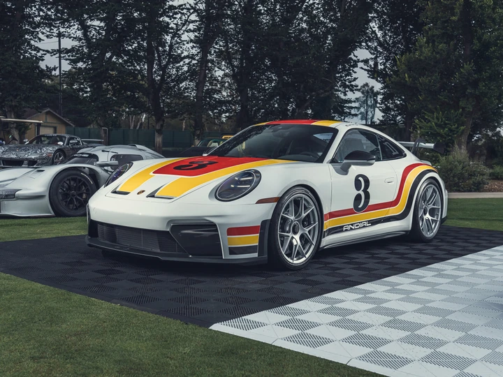 Porsche celebra i 50 anni di ANDIAL con una speciale livrea per la 911 GT3