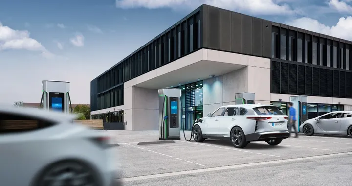 Siemens, con la nuova colonnina Sicharge D la ricarica è più efficiente