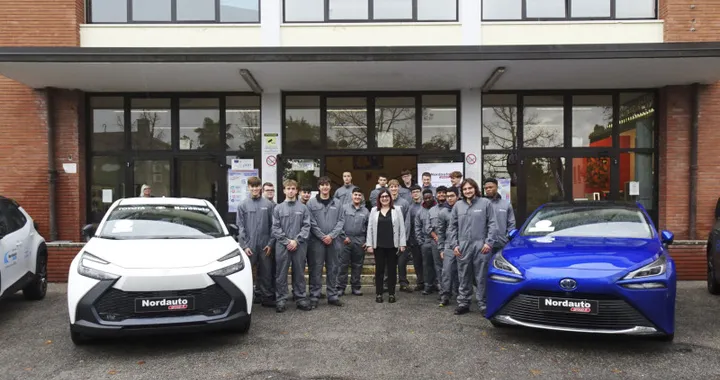 Toyota Tech School: il programma per contrastare la disoccupazione giovanile