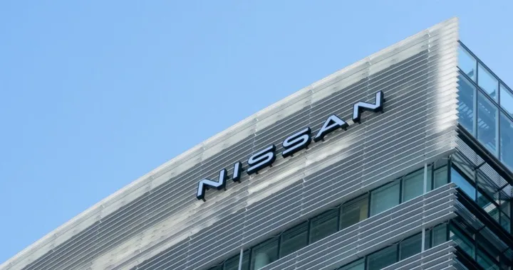 Nissan: crollano vendite e utili. Via le azioni Mitsubishi e migliaia di licenziamenti