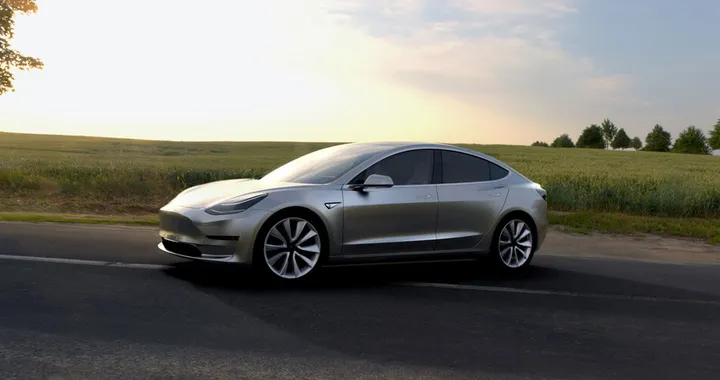 Tesla e il riconoscimento semaforico: ecco come funziona