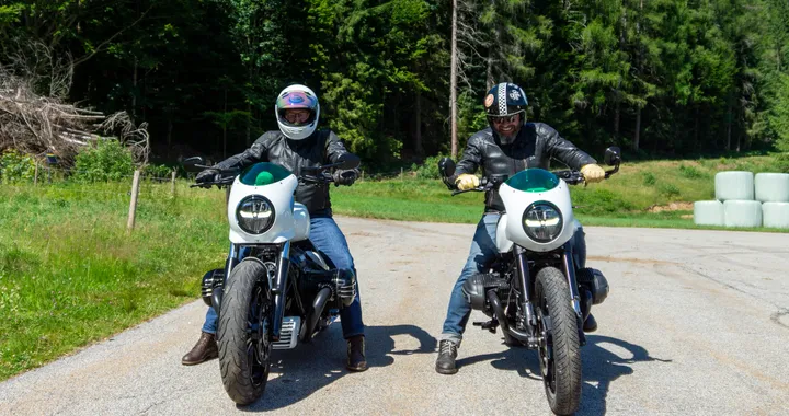 BMW Motorrad e WOIDWERK reinterpretano una R 12 e una R 18 ispirandosi alla foresta bavarese