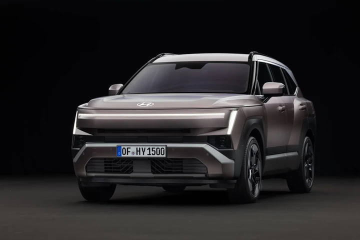 Nuova Hyundai Tucson, il SUV cresce in tutto: più spazio, tecnologia e motori fino a 292 CV