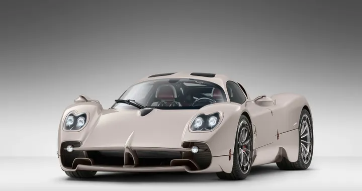 Pagani Utopia, ecco la nuova supercar con motore V12 da 864 CV
