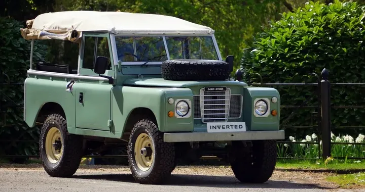 Land Rover &quot;Classiche&quot;, quelle d’epoca diventano elettriche