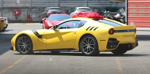 FERRARI F12 Speciale, o GTO?