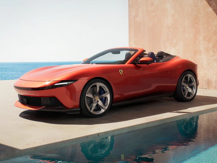 Ferrari Amalfi Spider, ufficiale la versione 2+ da 640 CV