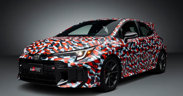 Una nuova Toyota GR Corolla sta arrivando: debutto in autunno per la sportiva
