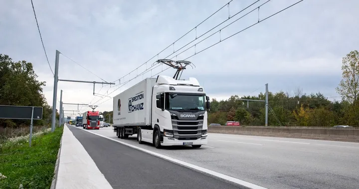 Camion elettrici: Continental e Siemens insieme per la ricarica in movimento