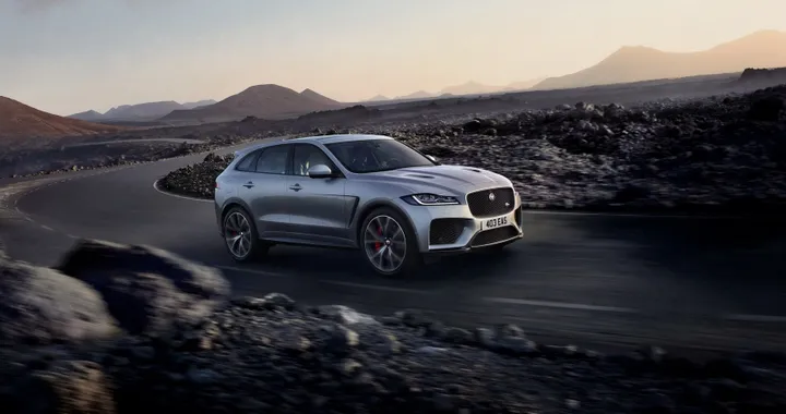 Jaguar Land Rover: il reparto SVO punterà sulle auto elettriche