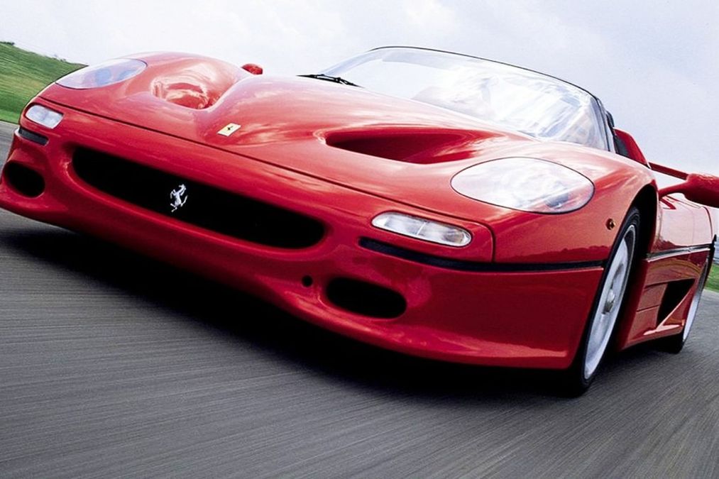 Una rara Ferrari con soli 170 km percorsi finisce all'asta: vale più di 20 milioni