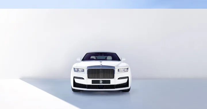 Rolls-Royce Ghost: la seconda generazione è ancora più lussuosa e tecnologica