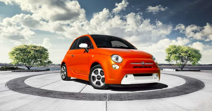 Fiat 500 elettrica in arrivo a Mirafiori insieme alla cassa integrazione