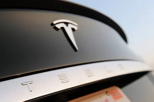 Tesla acquista SolarCity ed entra nel mondo dell'energia solare