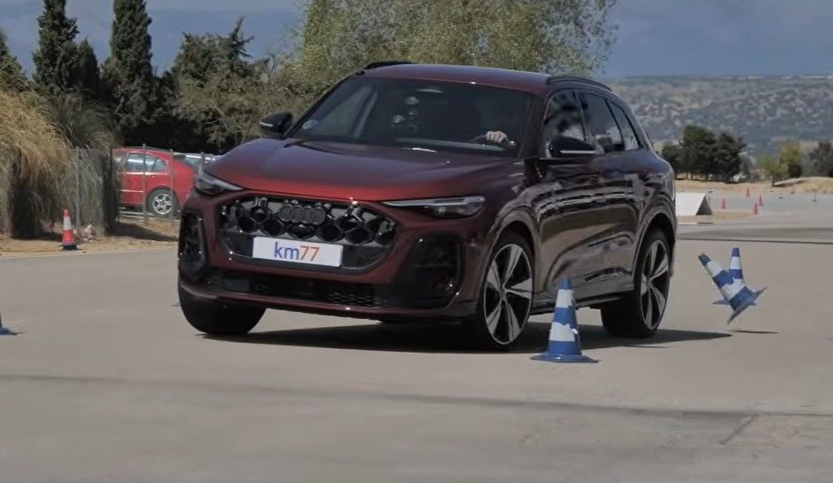 Audi Q5 alla prova del test dell&#039;alce: come si è comportato il SUV? Scopriamolo | Video