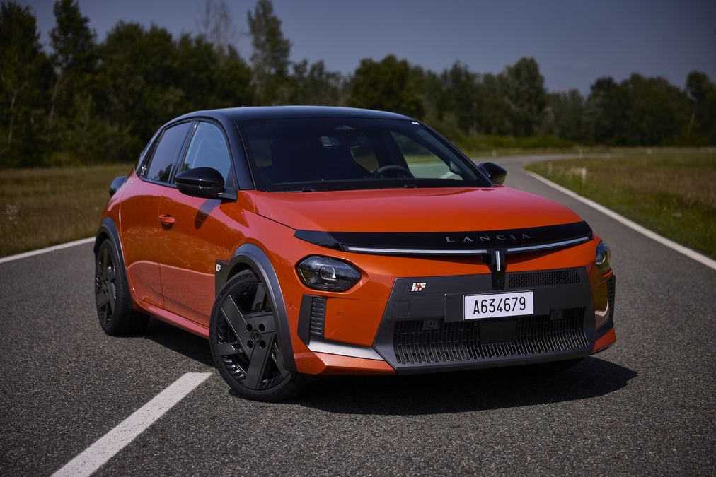 Lancia Ypsilon HF, 280 CV e vestito da sportiva. Ecco quanto costa