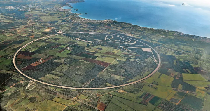 Porsche rinuncia al piano da 450 milioni per ampliare il Technical Center di Nardò