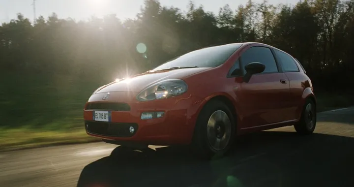 On-Air il nuovo spot della Punto TwinAir