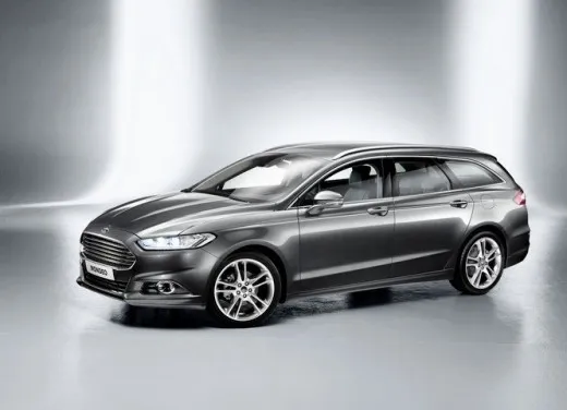 Ford Mondeo: la nuova versione con fari LED e motorizzazione ibrida