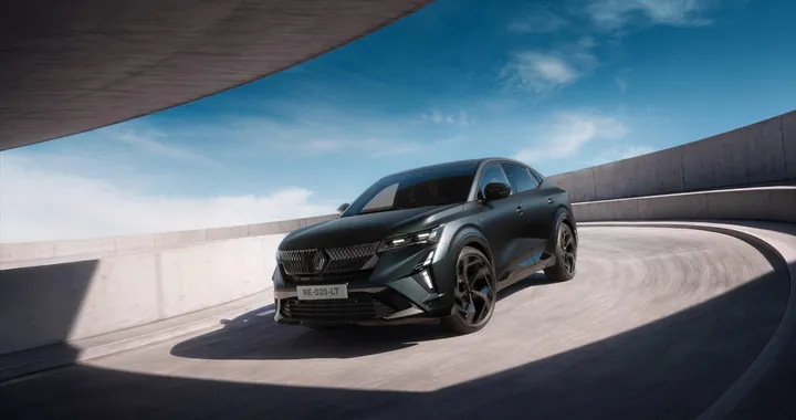 Renault Rafale Hypnotic, serie limitata da 300 CV: solo 100 esemplari per l’Italia