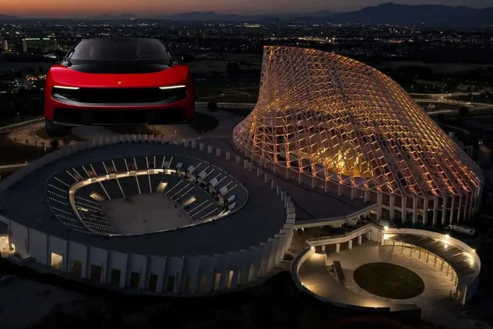 Ferrari Luce, la location del reveal mette tutti d’accordo