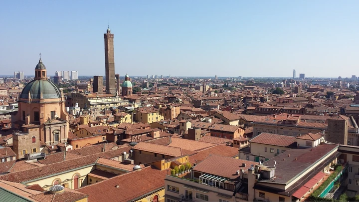 A Bologna torna il limite a 30 km/h, ma ora è su zone specifiche
