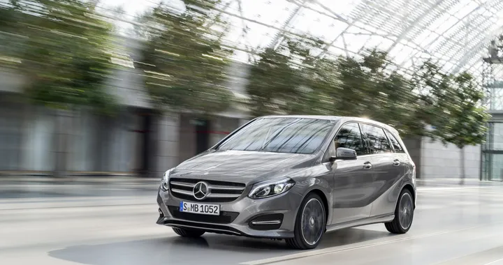 Mercedes-Benz Classe B TECH: la tecnologia è di serie