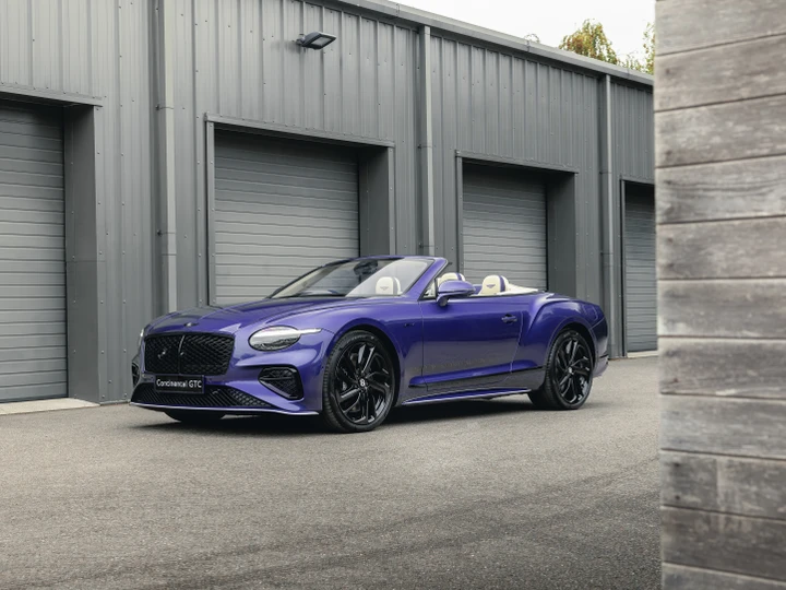 Bentley riscopre la storica vernice Violette per una speciale Continental GTC Speed