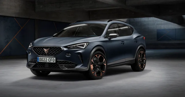 CUPRA Formentor, il SUV sportivo è anche ibrido Plug-in | Prezzi italiani