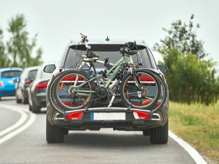 Preparati per le gite fuori porta con questo portabici in offerta