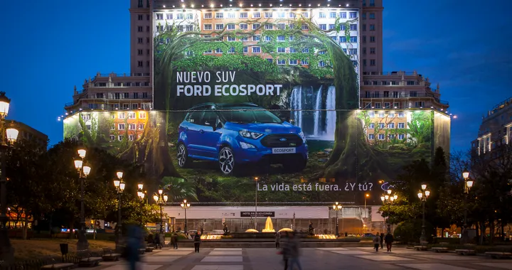 Ford EcoSport nel cartellone pubblicitario più grande al mondo