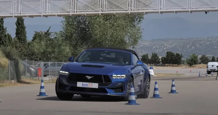 Ford Mustang GT tra slalom e test dell’alce: com’è andata davvero? | Video