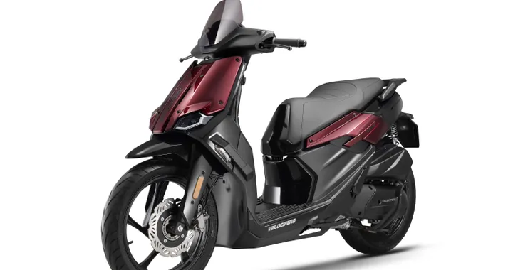 Velocifero presenta CITY-X: il debutto degli scooter a ruota alta