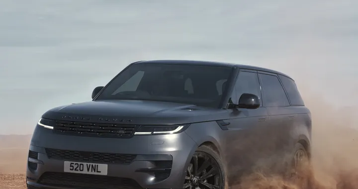 Range Rover Sport: debutta ufficialmente il nuovo Stealth Pack