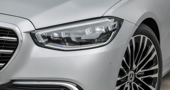 Mercedes-AMG Classe S 63 e, la Plug-in si fa vedere durante i test invernali