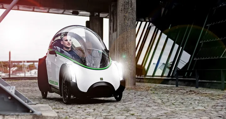 Podbike Frikar, le consegne della curiosa e-bike con &quot;capote&quot; partiranno entro il 2022