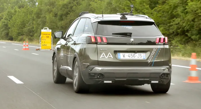 La Peugeot 3008 a guida autonoma di PSA raggiunge nuovi obiettivi