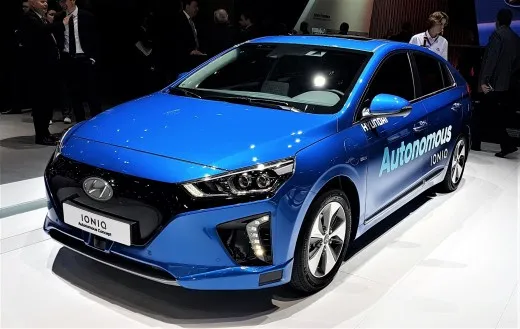 Hyundai IONIQ a guida autonoma e nuovi esoscheletri a Ginevra