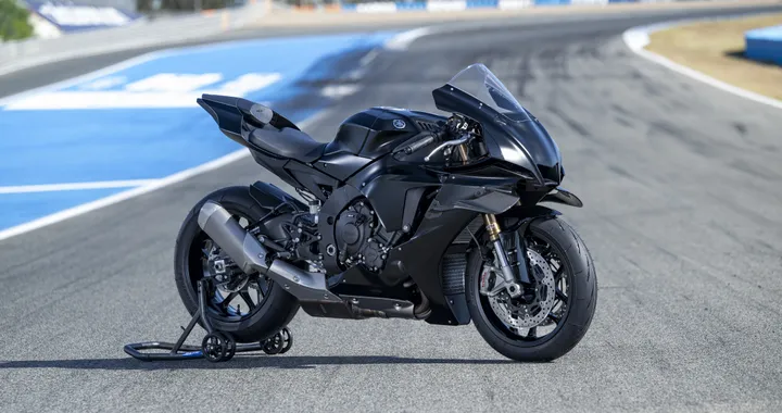 Yamaha R1 Race 2025, una belva solo per correre in pista