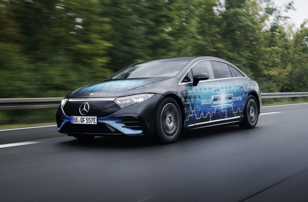 Mercedes EQS da record: 1.205 km con la batteria allo stato solido e senza ricaricare
