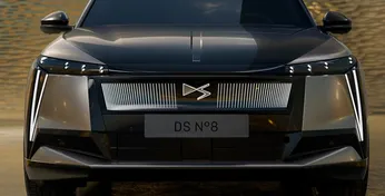  DS N°8