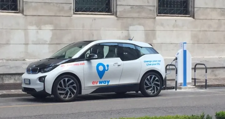 Evway, come funziona la ricarica: rete, applicazione, prezzi e roaming