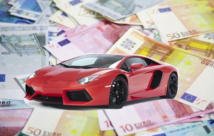 Superbollo, ma non doveva essere eliminato? Ancora nessuna novità