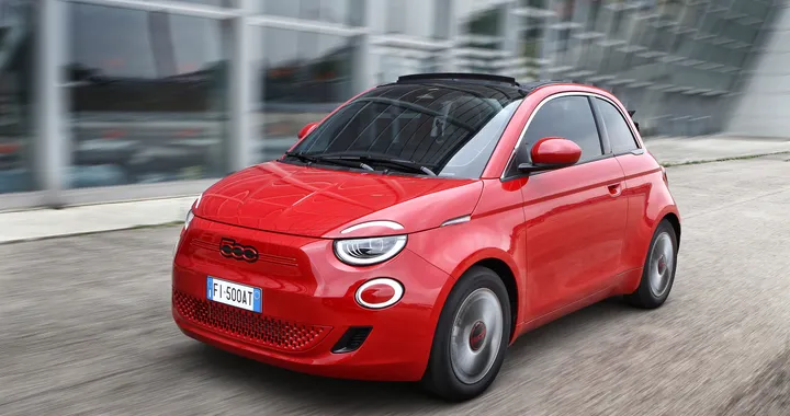500 elettrica, arriva la versione speciale RED
