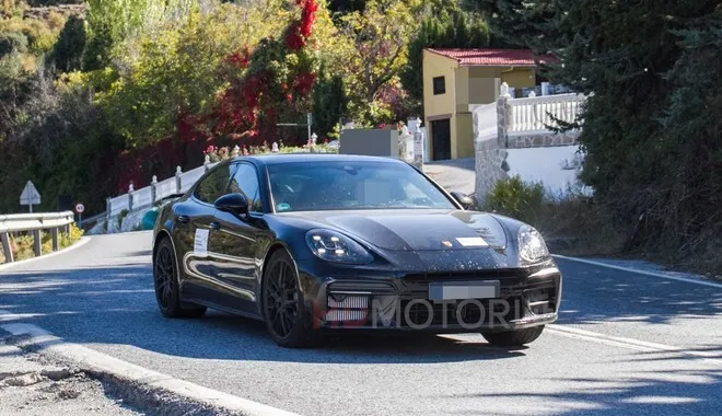 Porsche Panamera: un altro restyling prima della nuova generazione