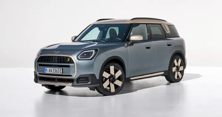 MINI Countryman, la nuova generazione è più grande. Adesso è anche elettrica