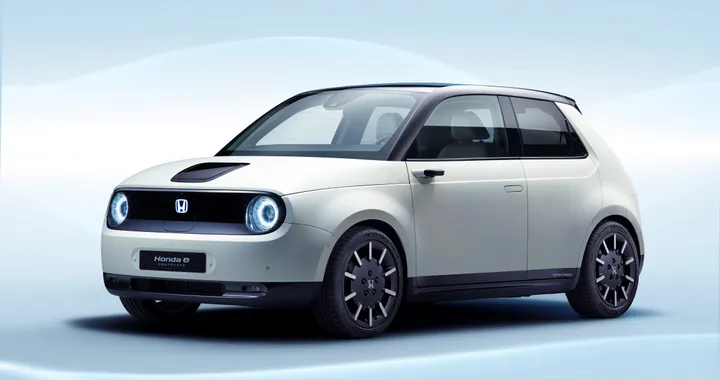 Honda e-Prototype: a Ginevra la berlina elettrica dallo stile retro