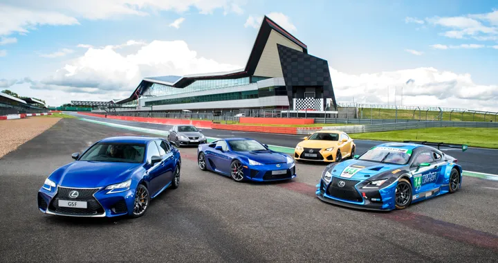 Lexus celebra il decennio del marchio &quot;F&quot; al Festival di Goodwood
