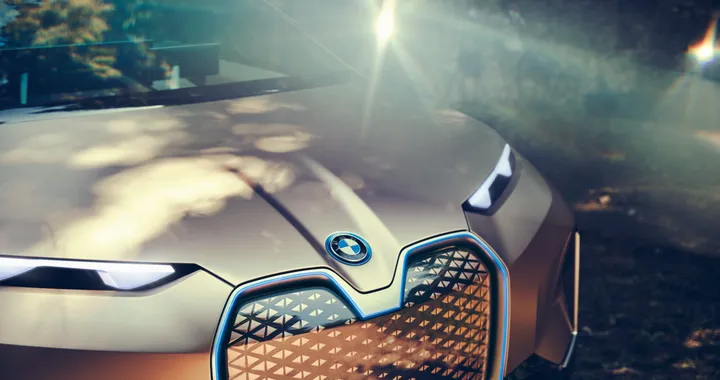 BMW Vision iNEXT: la concept autonoma elettrica si prepara per il 2021
